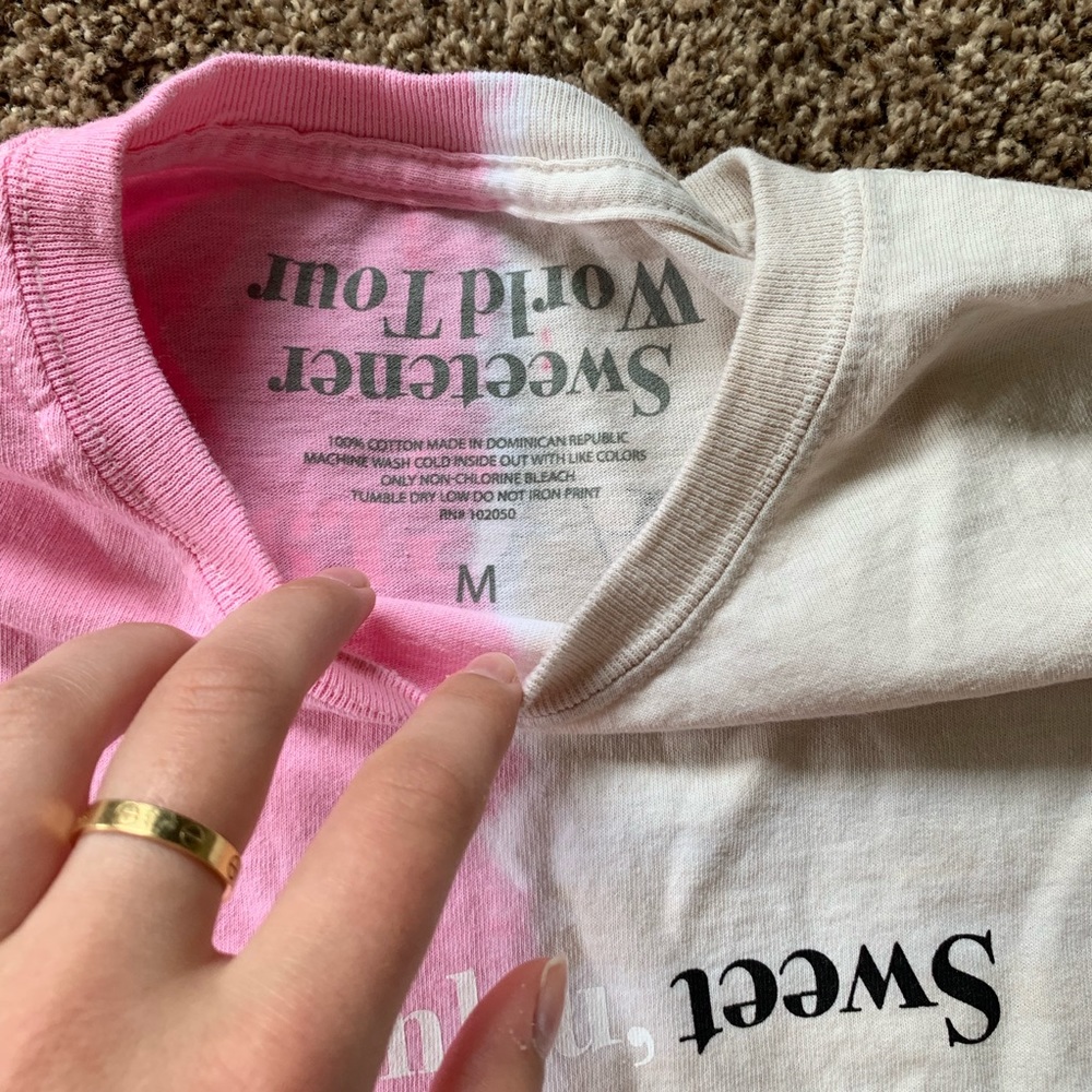 NEW Sweetener World Tour Split T-Shirt - Picture 4 of 4